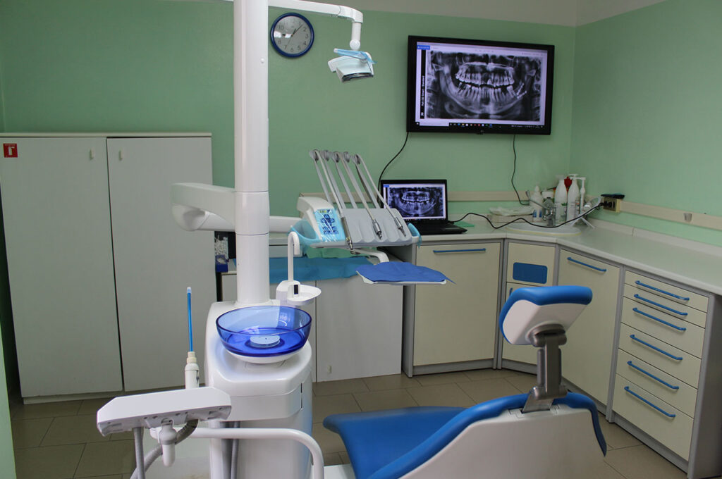 ambulatorio studio dentistico de pol